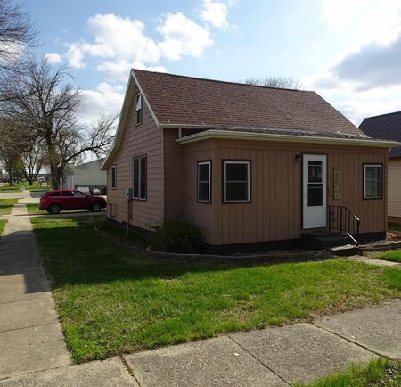 401 W 3rd Street, Sanborn, IA 51248