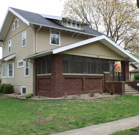 221 2nd Street NW, Orange City, IA 51041