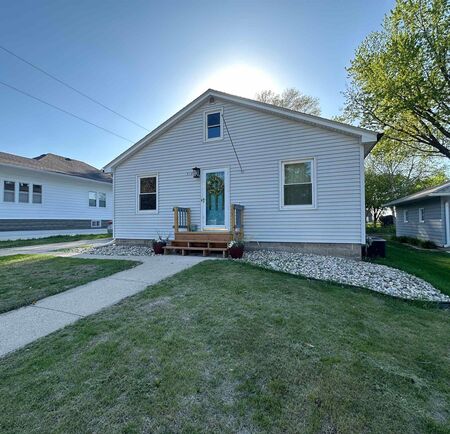 510 7th Ave, Sheldon, IA 51201
