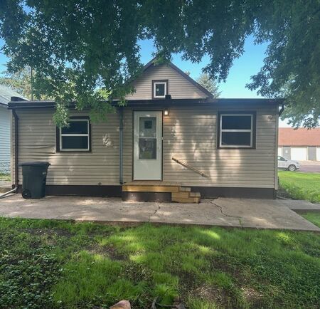 509 6th Avenue, Sheldon, IA 51201