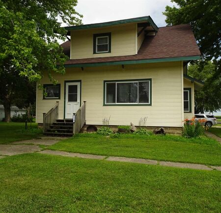 112 E 7th Street, Sanborn, IA 51248