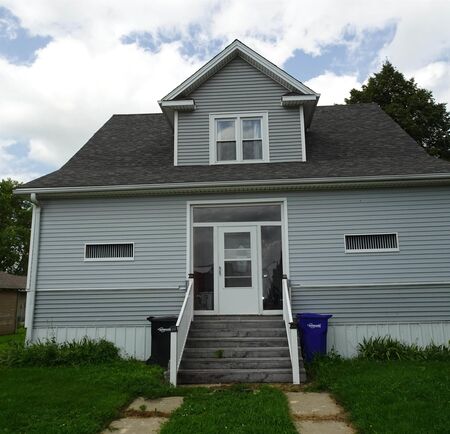 106 E 4th Street, Sanborn, IA 51248