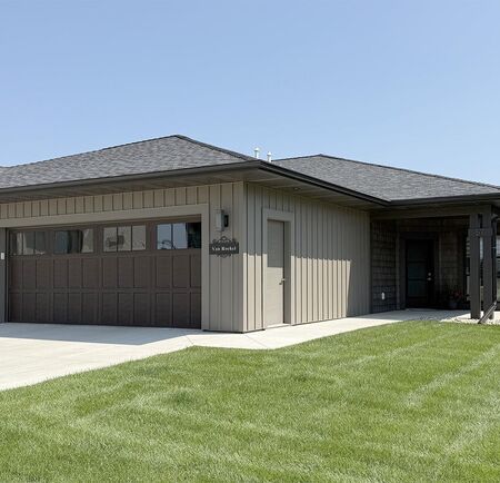 1351 13th Ave SE, Unit #57, Sioux Center, IA 51250