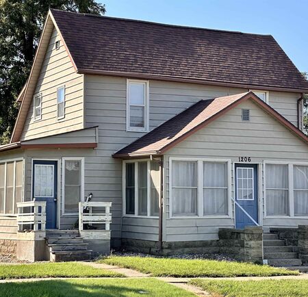 1206 3rd Avenue, Alton, IA 51003