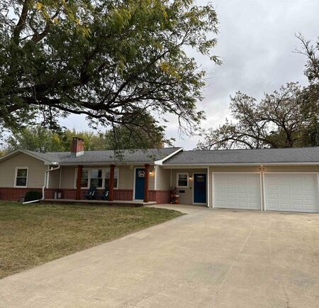 717 Garfield Ave., Sheldon, IA 51201