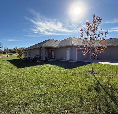 1002 Abby Rd, Alton, IA 51003