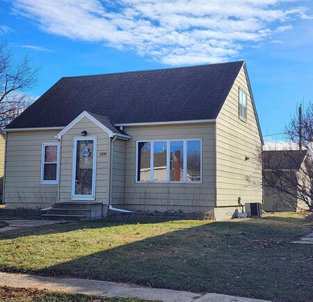 1208 2nd St., Hull, IA 51239