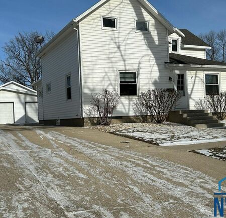 905 6th Street, Sheldon, IA 51201