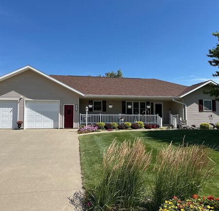 602 E 3rd St., Sanborn, IA 51248