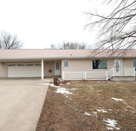 845 Iowa Street, Granville, IA 51022