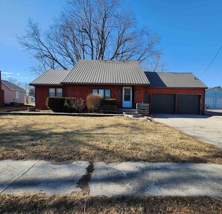 610 Park Row, Sheldon, IA 51201