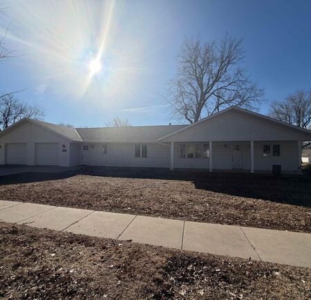 408 Grove Street, Boyden, IA 51234