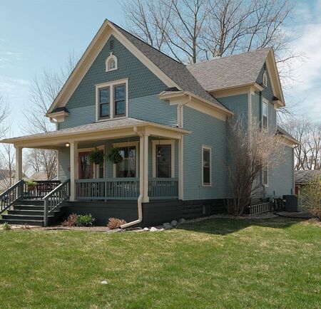 407 2nd Avenue NE, Sioux Center, IA 51250