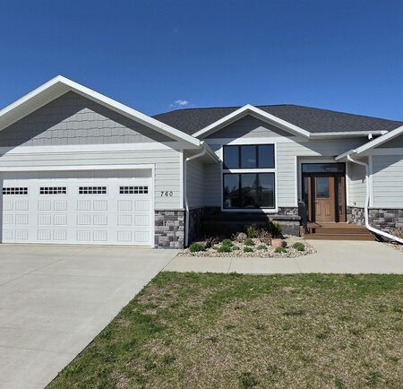 760 3rd St NE, Primghar, IA 51245