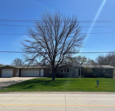 240 N 8th Ave, Hartley, IA 51346