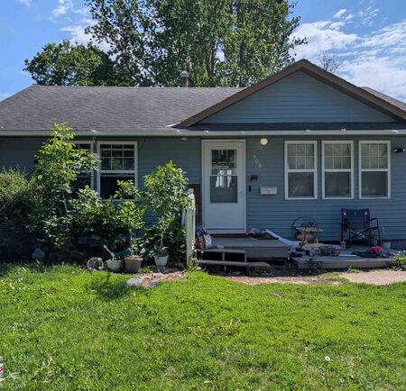 908 11th Street, Sheldon, IA 51201