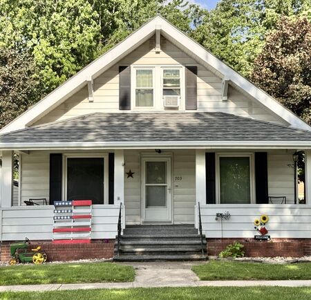 703 Main St, Sanborn, IA 51248