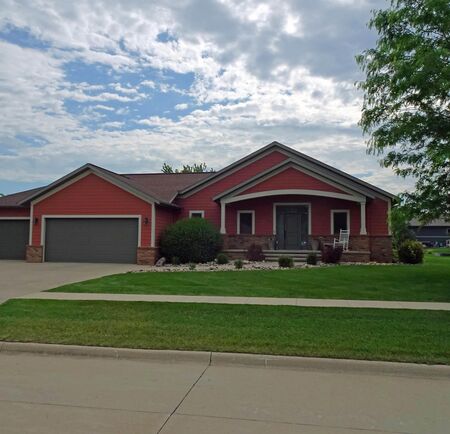 701 24th Avenue, Sheldon, IA 51201