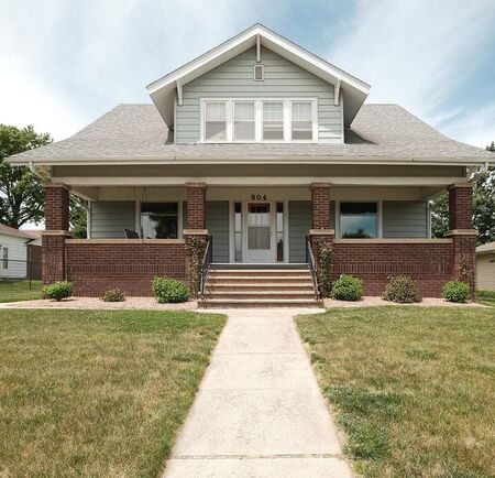 804 6th Ave, Alton, IA 51003