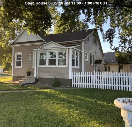 201 5TH ST NE, Orange City, IA 51041