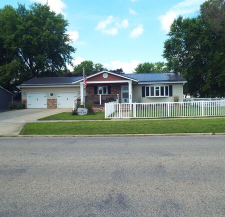 501 9th Avenue, Sibley, IA 51249