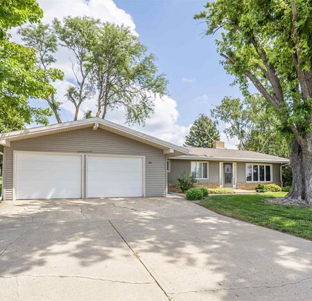 303 Virginia Street, Alton, IA 51003