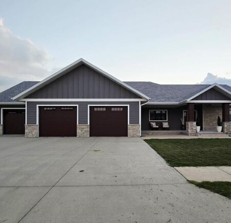 530 Larkspur Way, Sheldon, IA 51201