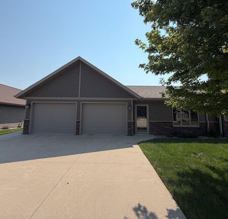319 24th Avenue, Sheldon, IA 51201