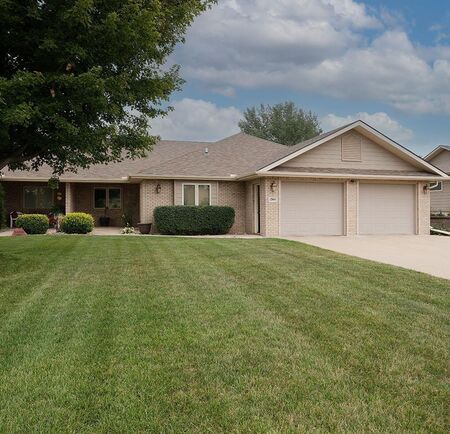 1364 7th Avenue SE, Sioux Center, IA 51250