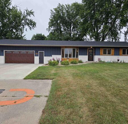 1530 E Park St., Sheldon, IA 51201