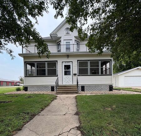 339 3rd Street, Ashton, IA 51232
