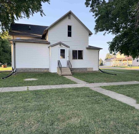110 N HAMILTON AVE, Cleghorn, IA 51014