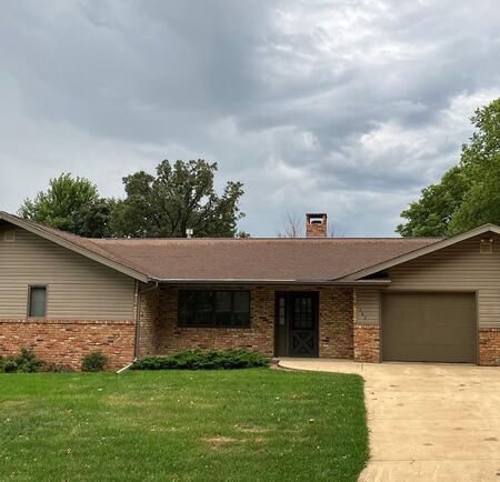 402 6th Street, Alton, IA 51003