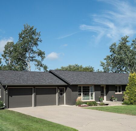 208 KENTUCKY AVE SW, Orange City, IA 51041