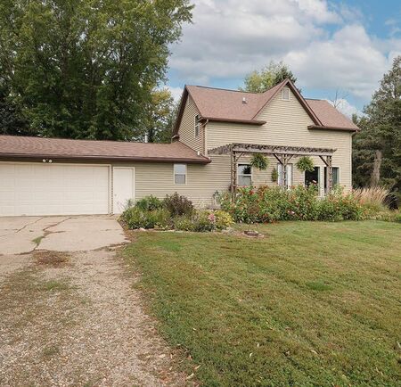 3979 Ibex Avenue, Sioux Center, IA 51250