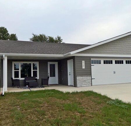 627 7th Street, Sheldon, IA 51201
