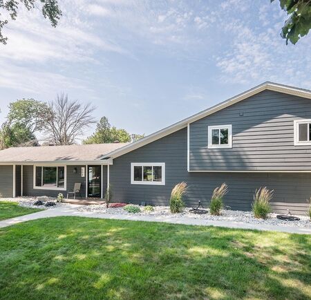 504 FLORIDA AVE SW, Orange City, IA 51041