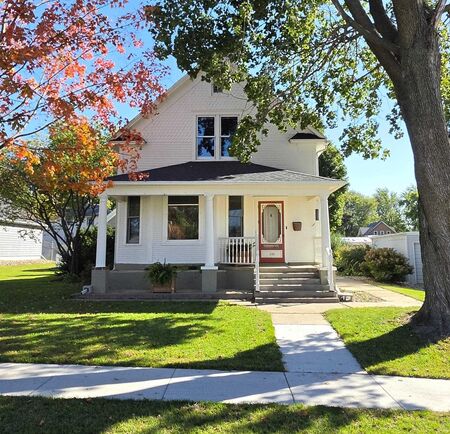 518 S Main Ave, Sioux Center, IA 51250